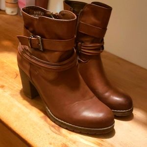 Brown boots